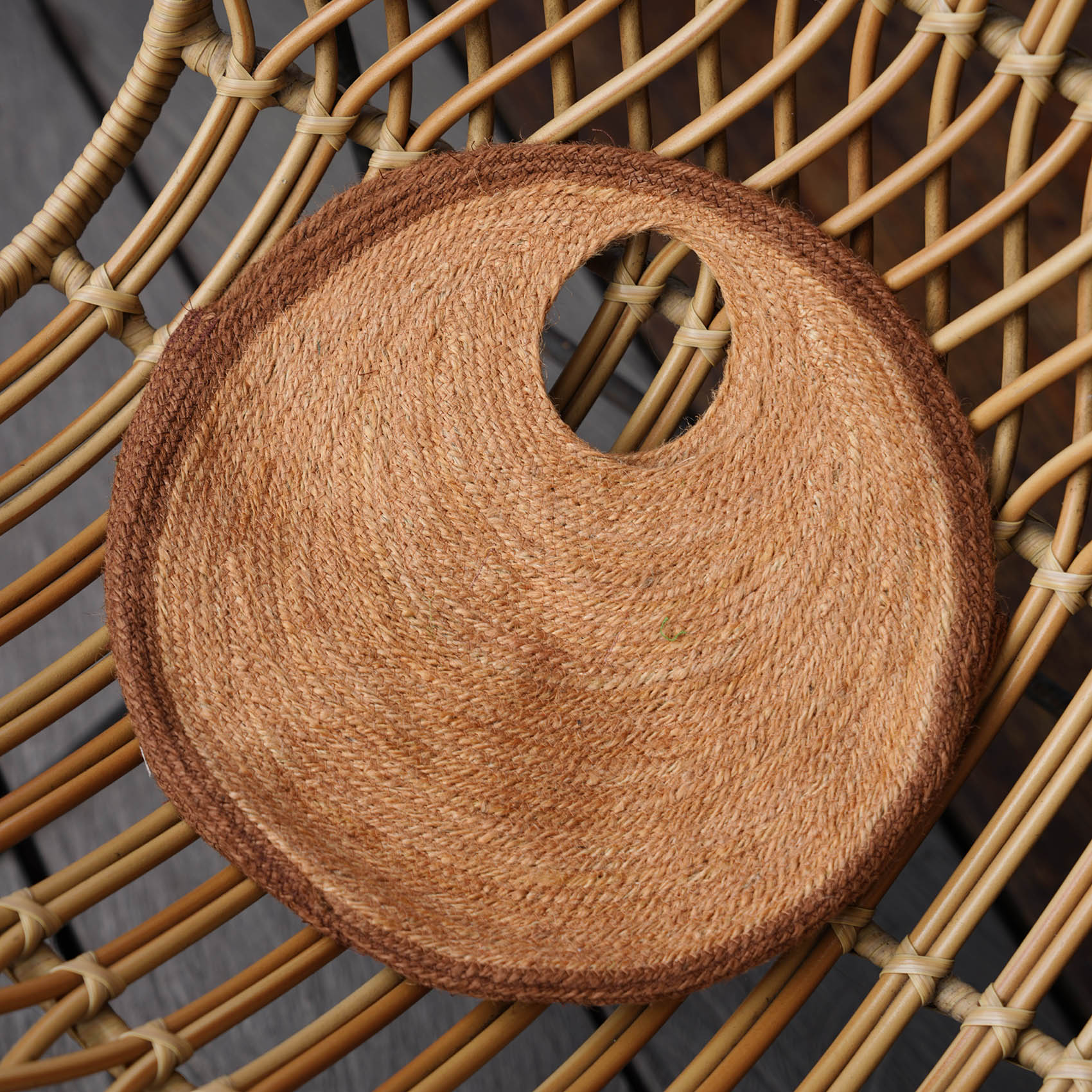 Round Jute Bag – Walnut